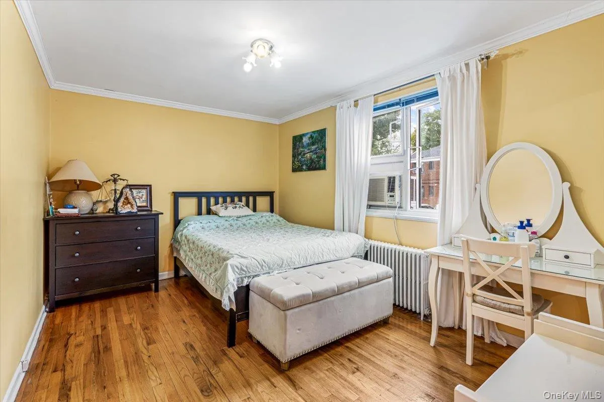all furnitures can be arrange stay for $1000 all furnitures can be arrange stay for $1000