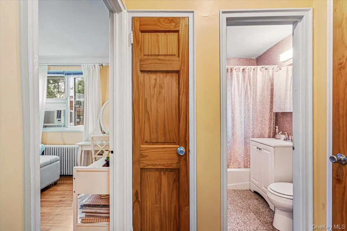 218-19 68th Street, New York, NY, 1 Bedroom Bedrooms, 3 Rooms Rooms,1 BathroomBathrooms,Residential,For Rent,68th,0,1051200 218-19 68th Street, New York, NY, 1 Bedroom Bedrooms, 3 Rooms Rooms,1 BathroomBathrooms,Residential,For Rent,68th,0,1051200