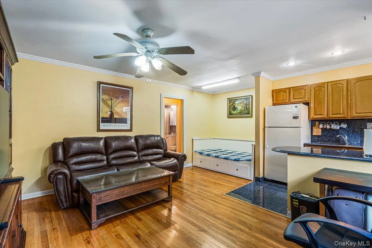 218-19 68th Street, New York, NY, 1 Bedroom Bedrooms, 3 Rooms Rooms,1 BathroomBathrooms,Residential,For Rent,68th,0,1051200 218-19 68th Street, New York, NY, 1 Bedroom Bedrooms, 3 Rooms Rooms,1 BathroomBathrooms,Residential,For Rent,68th,0,1051200