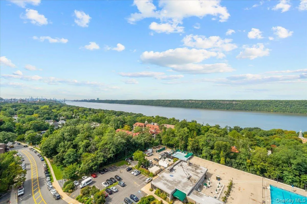 5700 Arlington Avenue, New York, NY, 1 Bedroom Bedrooms, 3 Rooms Rooms,1 BathroomBathrooms,Residential,For Rent,Arlington,0,1051206 5700 Arlington Avenue, New York, NY, 1 Bedroom Bedrooms, 3 Rooms Rooms,1 BathroomBathrooms,Residential,For Rent,Arlington,0,1051206