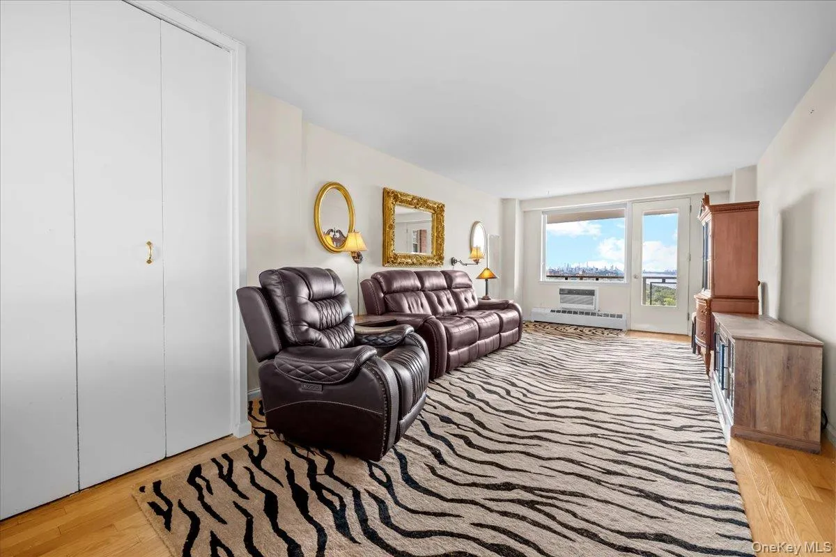 5700 Arlington Avenue, New York, NY, 1 Bedroom Bedrooms, 3 Rooms Rooms,1 BathroomBathrooms,Residential,For Rent,Arlington,0,1051206 5700 Arlington Avenue, New York, NY, 1 Bedroom Bedrooms, 3 Rooms Rooms,1 BathroomBathrooms,Residential,For Rent,Arlington,0,1051206