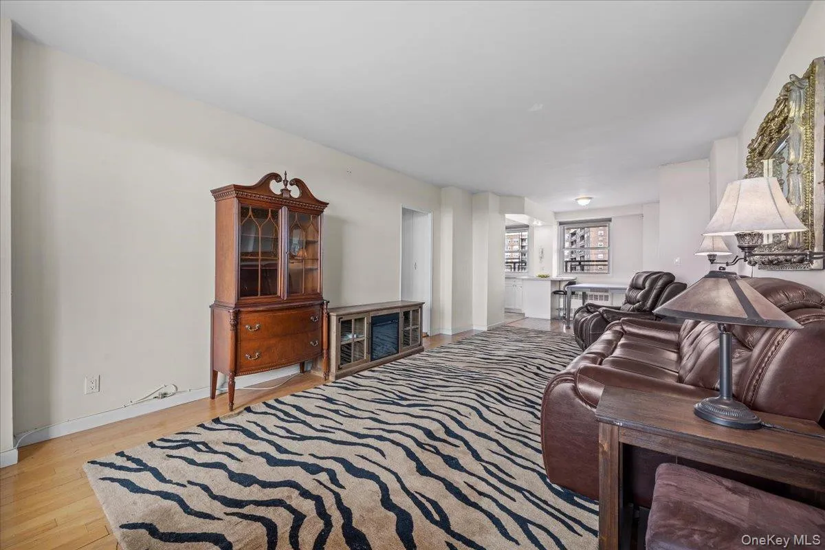 5700 Arlington Avenue, New York, NY, 1 Bedroom Bedrooms, 3 Rooms Rooms,1 BathroomBathrooms,Residential,For Rent,Arlington,0,1051206 5700 Arlington Avenue, New York, NY, 1 Bedroom Bedrooms, 3 Rooms Rooms,1 BathroomBathrooms,Residential,For Rent,Arlington,0,1051206