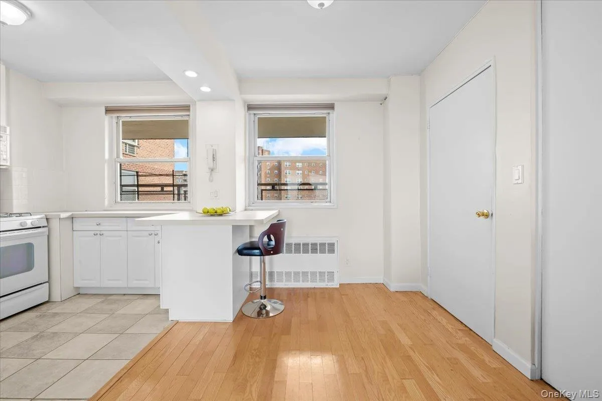5700 Arlington Avenue, New York, NY, 1 Bedroom Bedrooms, 3 Rooms Rooms,1 BathroomBathrooms,Residential,For Rent,Arlington,0,1051206 5700 Arlington Avenue, New York, NY, 1 Bedroom Bedrooms, 3 Rooms Rooms,1 BathroomBathrooms,Residential,For Rent,Arlington,0,1051206