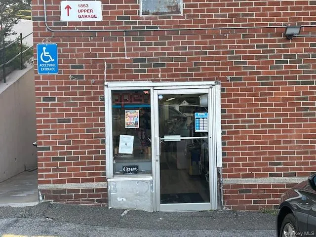 Deli few feet away in building next door, right off parking lot Deli few feet away in building next door, right off parking lot