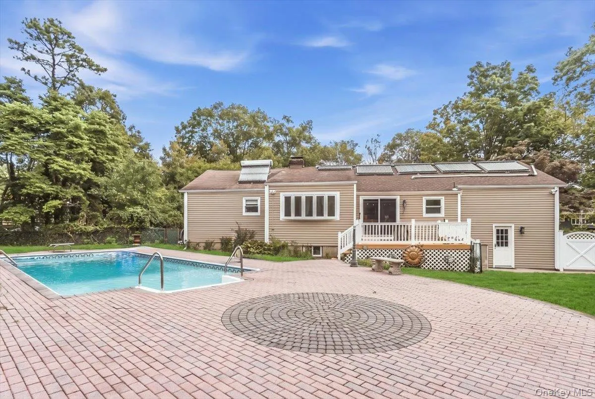 274 Marlin Street, Huntington, NY, 4 Bedrooms Bedrooms, 8 Rooms Rooms,3 BathroomsBathrooms,Residential,For Rent,Marlin,0,1051210 274 Marlin Street, Huntington, NY, 4 Bedrooms Bedrooms, 8 Rooms Rooms,3 BathroomsBathrooms,Residential,For Rent,Marlin,0,1051210
