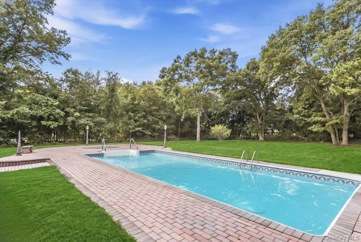 274 Marlin Street, Huntington, NY, 4 Bedrooms Bedrooms, 8 Rooms Rooms,3 BathroomsBathrooms,Residential,For Rent,Marlin,0,1051210 274 Marlin Street, Huntington, NY, 4 Bedrooms Bedrooms, 8 Rooms Rooms,3 BathroomsBathrooms,Residential,For Rent,Marlin,0,1051210