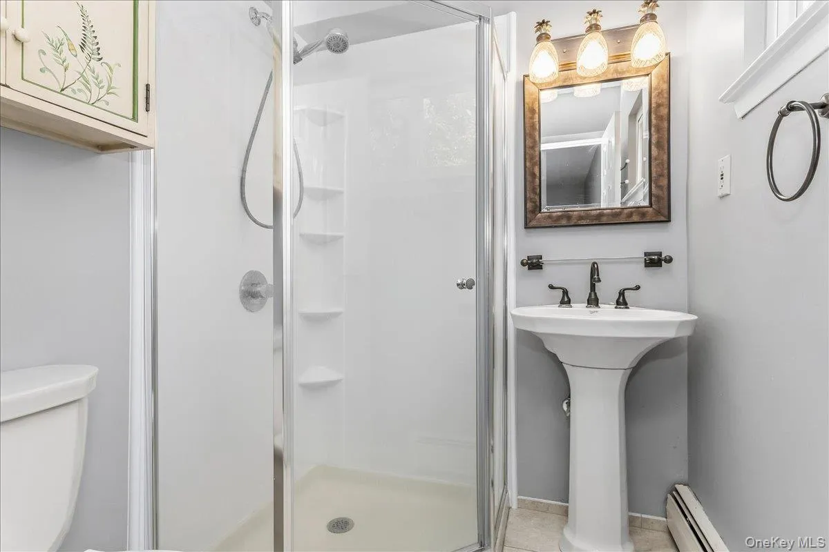 274 Marlin Street, Huntington, NY, 4 Bedrooms Bedrooms, 8 Rooms Rooms,3 BathroomsBathrooms,Residential,For Rent,Marlin,0,1051210 274 Marlin Street, Huntington, NY, 4 Bedrooms Bedrooms, 8 Rooms Rooms,3 BathroomsBathrooms,Residential,For Rent,Marlin,0,1051210