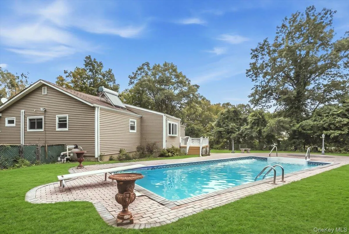 274 Marlin Street, Huntington, NY, 4 Bedrooms Bedrooms, 8 Rooms Rooms,3 BathroomsBathrooms,Residential,For Rent,Marlin,0,1051210 274 Marlin Street, Huntington, NY, 4 Bedrooms Bedrooms, 8 Rooms Rooms,3 BathroomsBathrooms,Residential,For Rent,Marlin,0,1051210