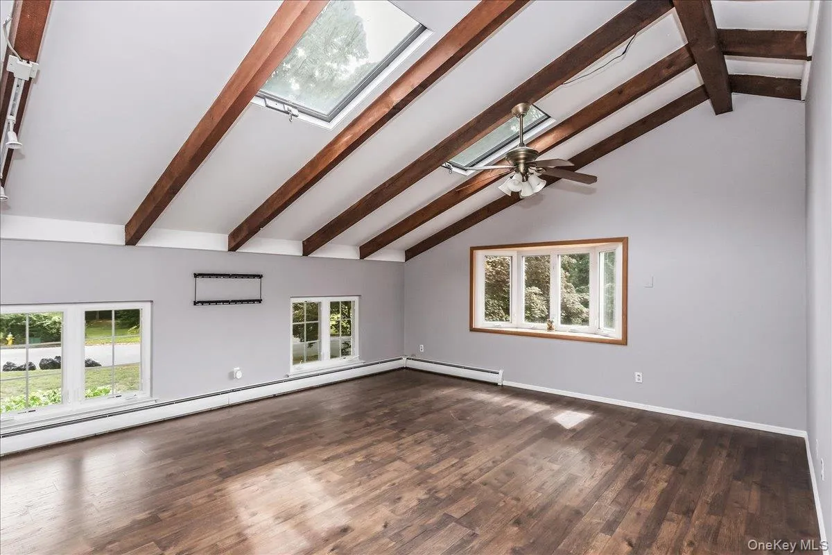 274 Marlin Street, Huntington, NY, 4 Bedrooms Bedrooms, 8 Rooms Rooms,3 BathroomsBathrooms,Residential,For Rent,Marlin,0,1051210 274 Marlin Street, Huntington, NY, 4 Bedrooms Bedrooms, 8 Rooms Rooms,3 BathroomsBathrooms,Residential,For Rent,Marlin,0,1051210