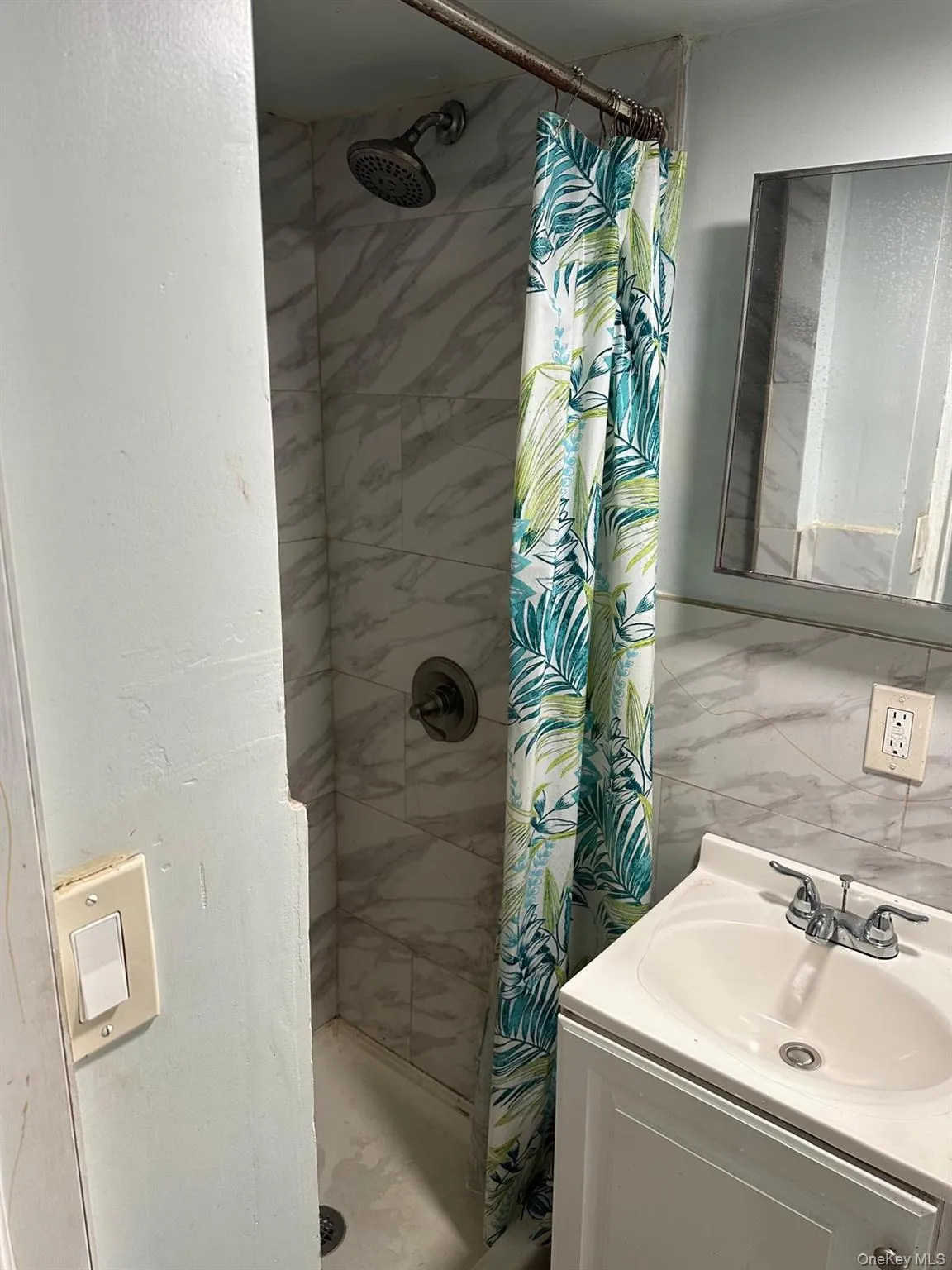 8818 201st Street, New York, NY, 3 Bedrooms Bedrooms, 8 Rooms Rooms,2 BathroomsBathrooms,Residential,For Rent,201st,0,1051212 8818 201st Street, New York, NY, 3 Bedrooms Bedrooms, 8 Rooms Rooms,2 BathroomsBathrooms,Residential,For Rent,201st,0,1051212