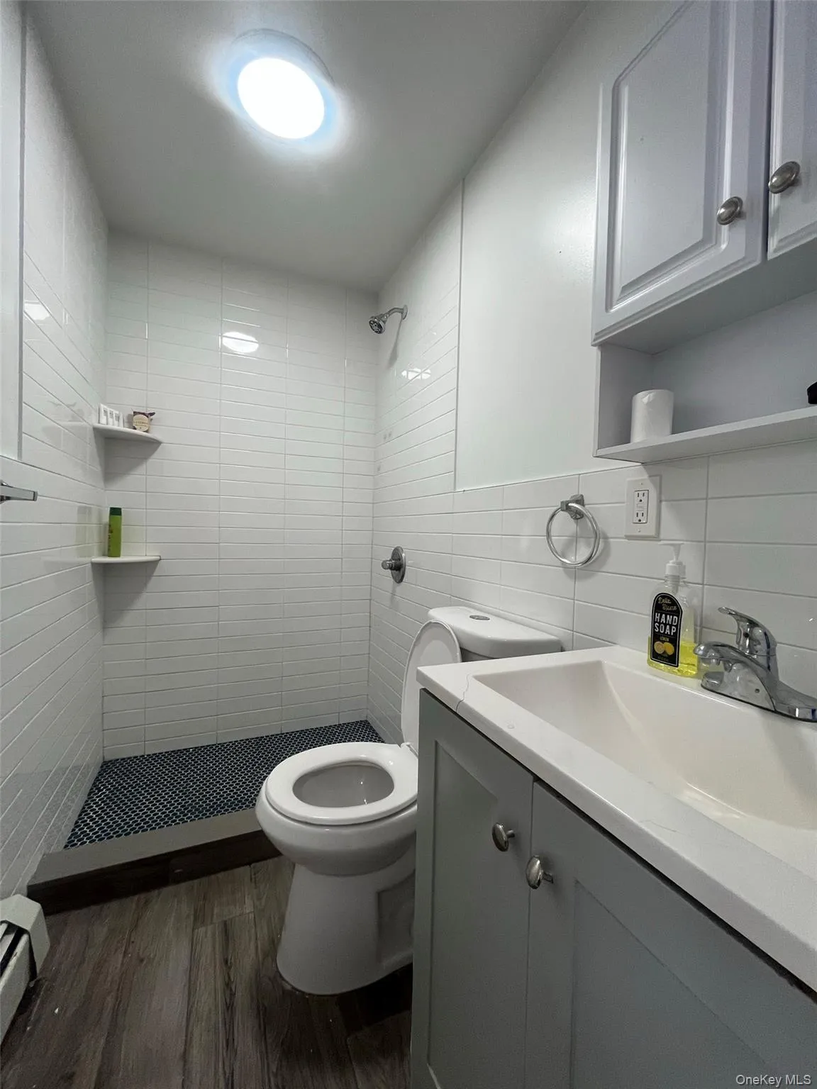 164-33 77th Avenue, New York, NY, 5 Bedrooms Bedrooms, 9 Rooms Rooms,2 BathroomsBathrooms,Residential,For Rent,77th,0,1051213 164-33 77th Avenue, New York, NY, 5 Bedrooms Bedrooms, 9 Rooms Rooms,2 BathroomsBathrooms,Residential,For Rent,77th,0,1051213