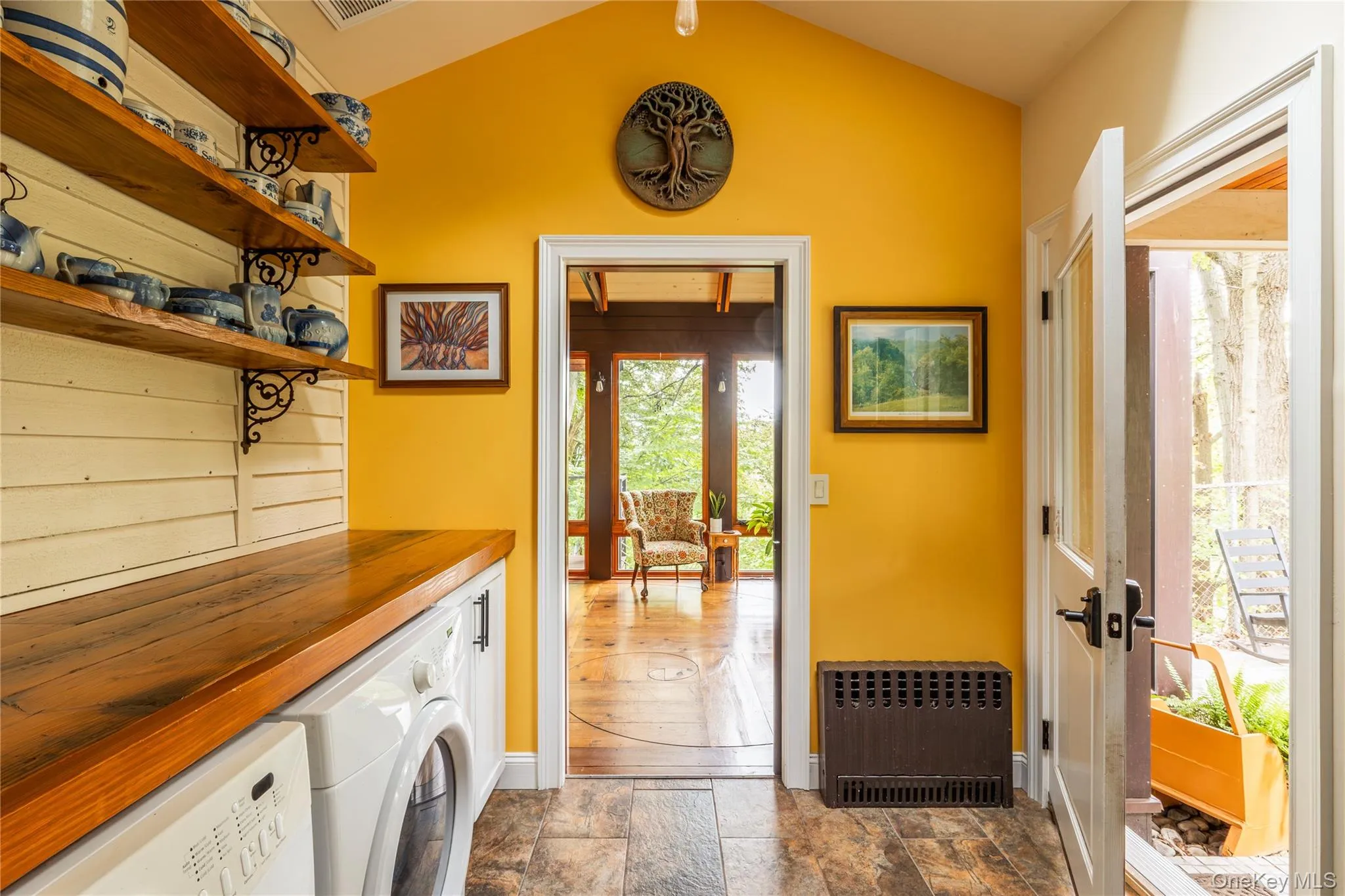 19 Linden Avenue, Troy, NY, 3 Bedrooms Bedrooms, 9 Rooms Rooms,2 BathroomsBathrooms,Residential,For Rent,Linden,0,1051215 19 Linden Avenue, Troy, NY, 3 Bedrooms Bedrooms, 9 Rooms Rooms,2 BathroomsBathrooms,Residential,For Rent,Linden,0,1051215
