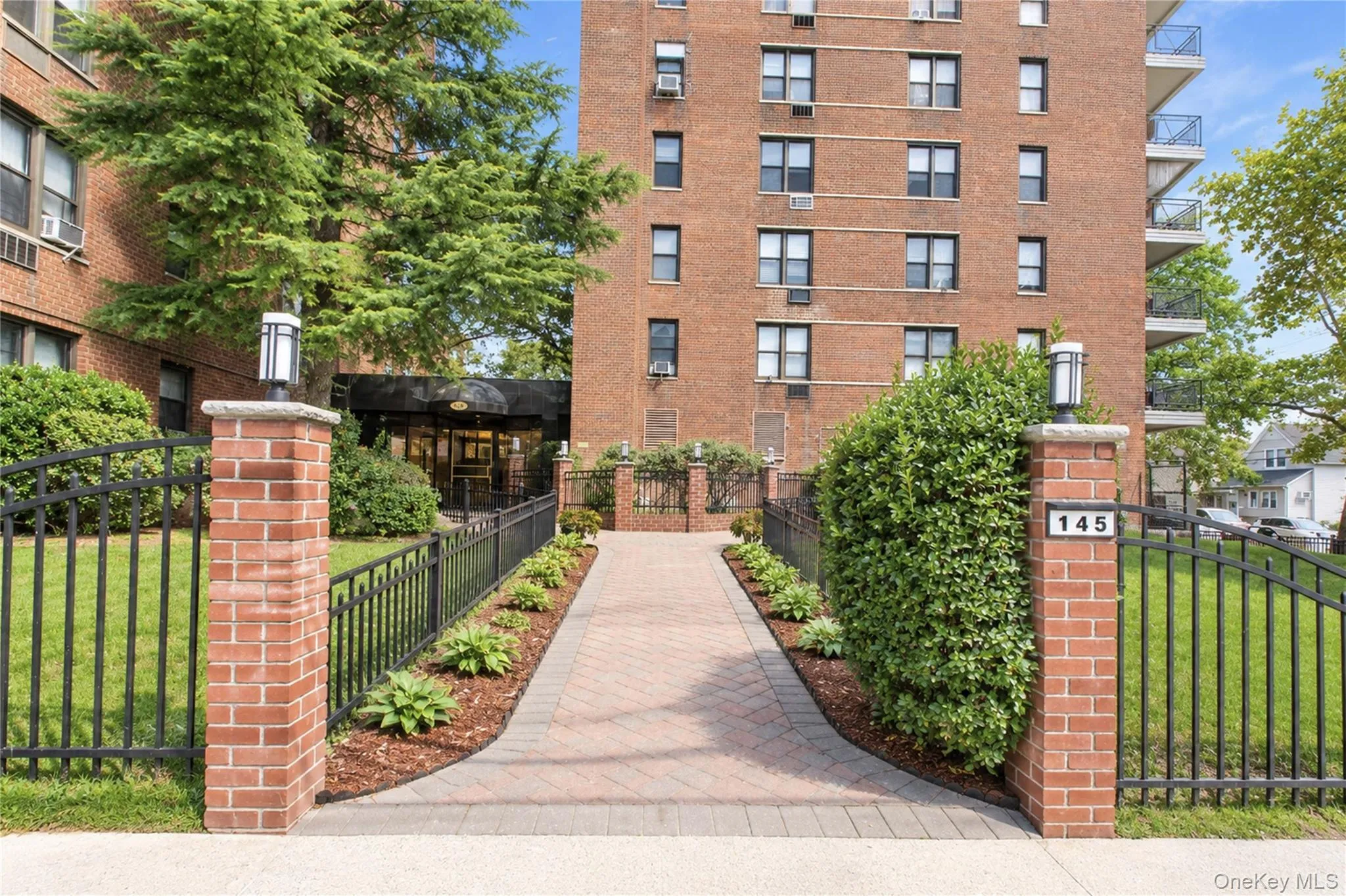 145 Lincoln Avenue, New York, NY, 2 Bedrooms Bedrooms, 4 Rooms Rooms,1 BathroomBathrooms,Residential,For Rent,Lincoln,0,1051216 145 Lincoln Avenue, New York, NY, 2 Bedrooms Bedrooms, 4 Rooms Rooms,1 BathroomBathrooms,Residential,For Rent,Lincoln,0,1051216