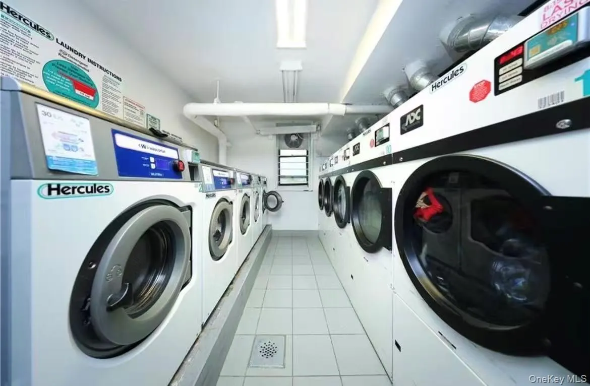 145 Lincoln Avenue, New York, NY, 2 Bedrooms Bedrooms, 4 Rooms Rooms,1 BathroomBathrooms,Residential,For Rent,Lincoln,0,1051216 145 Lincoln Avenue, New York, NY, 2 Bedrooms Bedrooms, 4 Rooms Rooms,1 BathroomBathrooms,Residential,For Rent,Lincoln,0,1051216