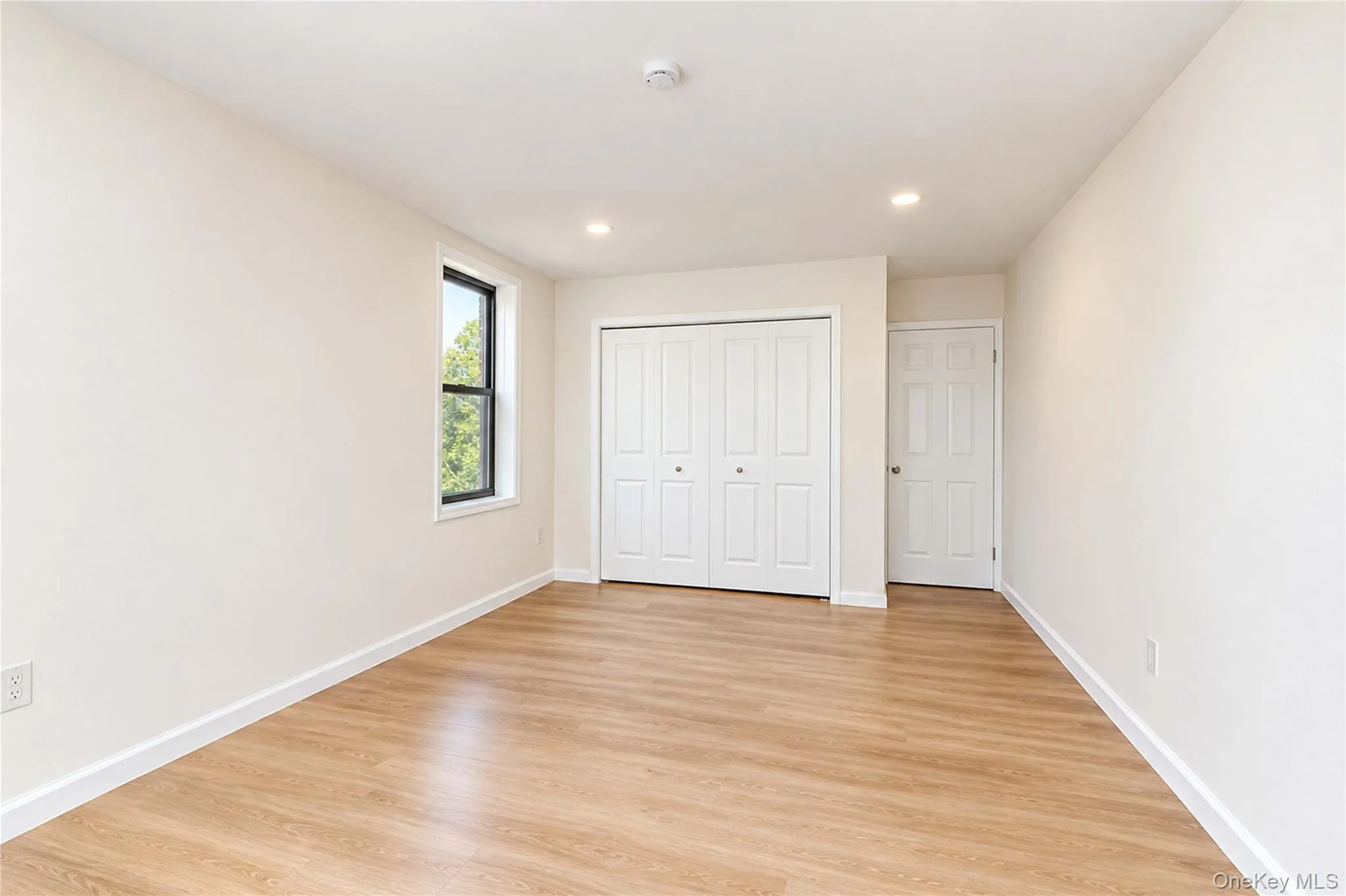 145 Lincoln Avenue, New York, NY, 2 Bedrooms Bedrooms, 4 Rooms Rooms,1 BathroomBathrooms,Residential,For Rent,Lincoln,0,1051216 145 Lincoln Avenue, New York, NY, 2 Bedrooms Bedrooms, 4 Rooms Rooms,1 BathroomBathrooms,Residential,For Rent,Lincoln,0,1051216