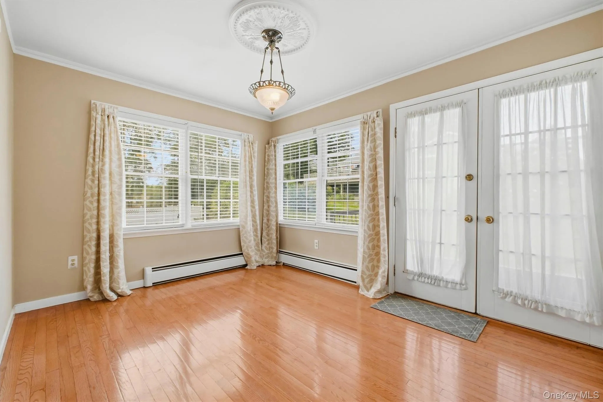 1069 Wolcott Avenue, Beacon, NY, 2 Bedrooms Bedrooms, 7 Rooms Rooms,1 BathroomBathrooms,Residential,For Rent,Wolcott,0,1051217 1069 Wolcott Avenue, Beacon, NY, 2 Bedrooms Bedrooms, 7 Rooms Rooms,1 BathroomBathrooms,Residential,For Rent,Wolcott,0,1051217