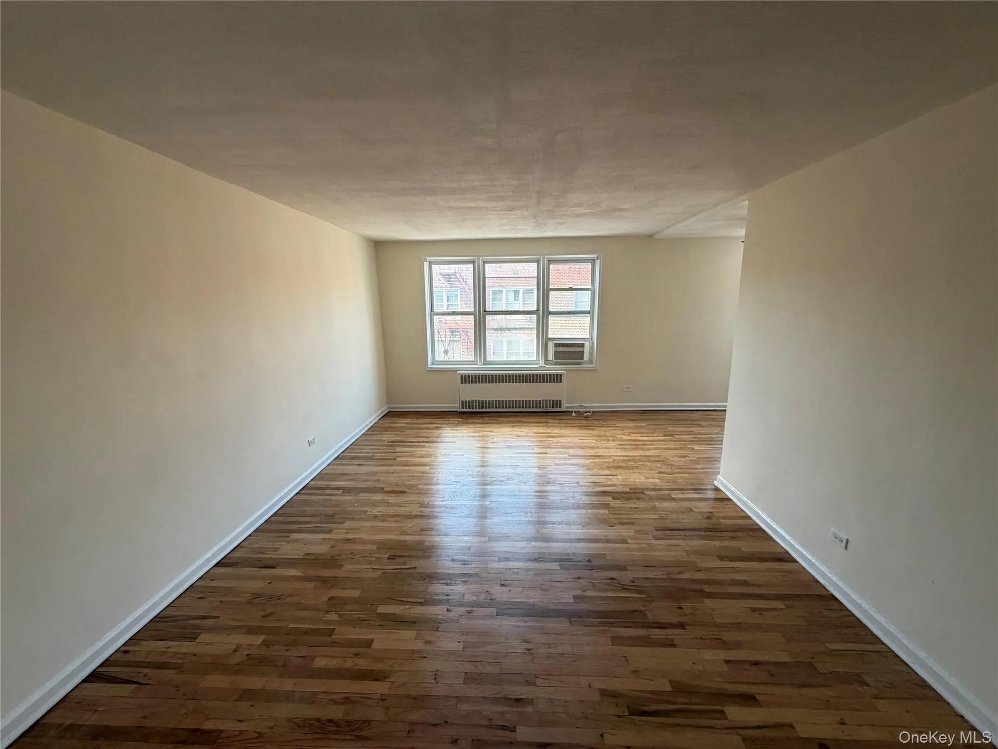 79-10 34th Avenue, New York, NY, 2 Rooms Rooms,1 BathroomBathrooms,Residential,For Rent,34th,0,1051219 79-10 34th Avenue, New York, NY, 2 Rooms Rooms,1 BathroomBathrooms,Residential,For Rent,34th,0,1051219