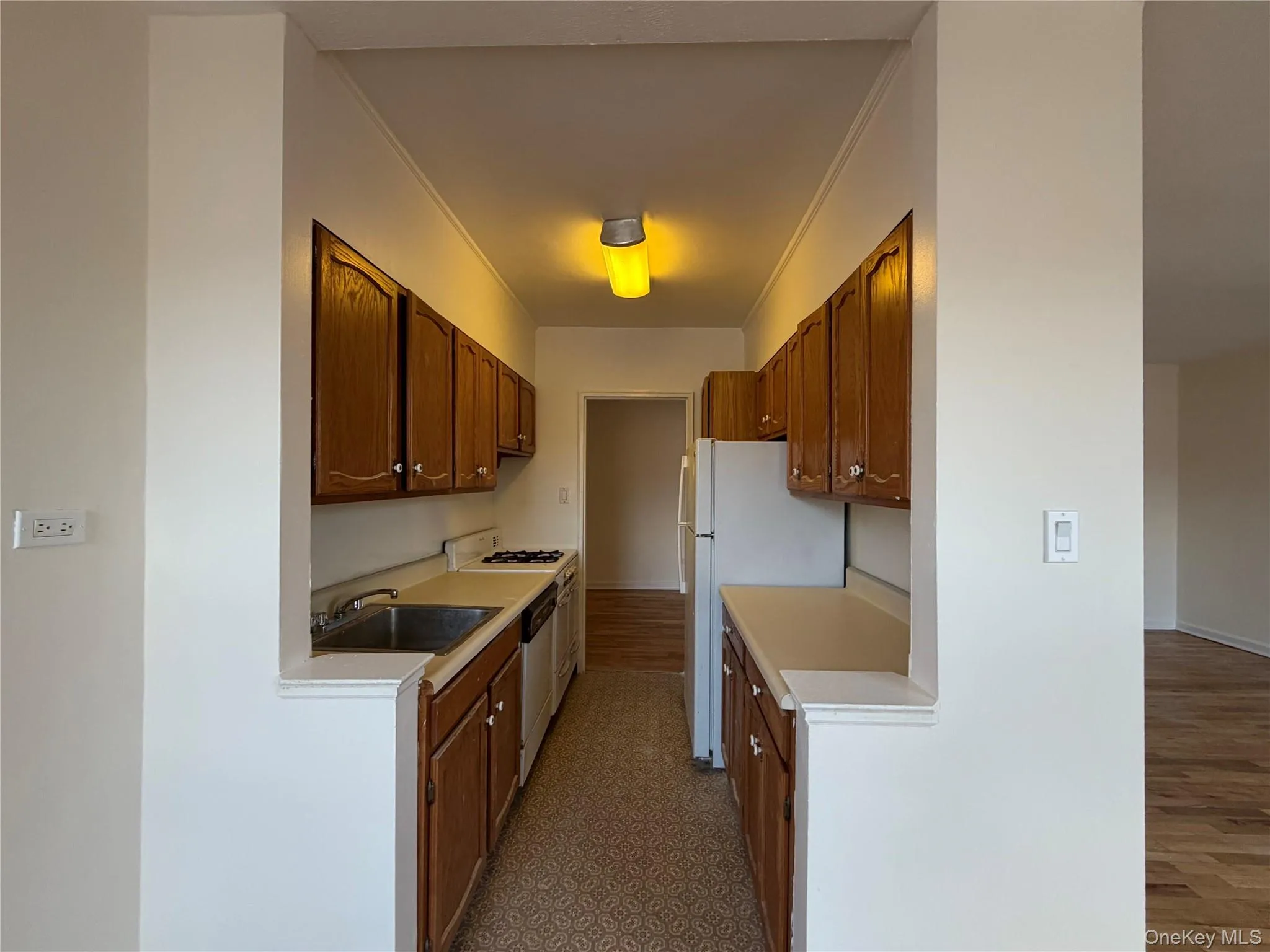 79-10 34th Avenue, New York, NY, 2 Rooms Rooms,1 BathroomBathrooms,Residential,For Rent,34th,0,1051219 79-10 34th Avenue, New York, NY, 2 Rooms Rooms,1 BathroomBathrooms,Residential,For Rent,34th,0,1051219