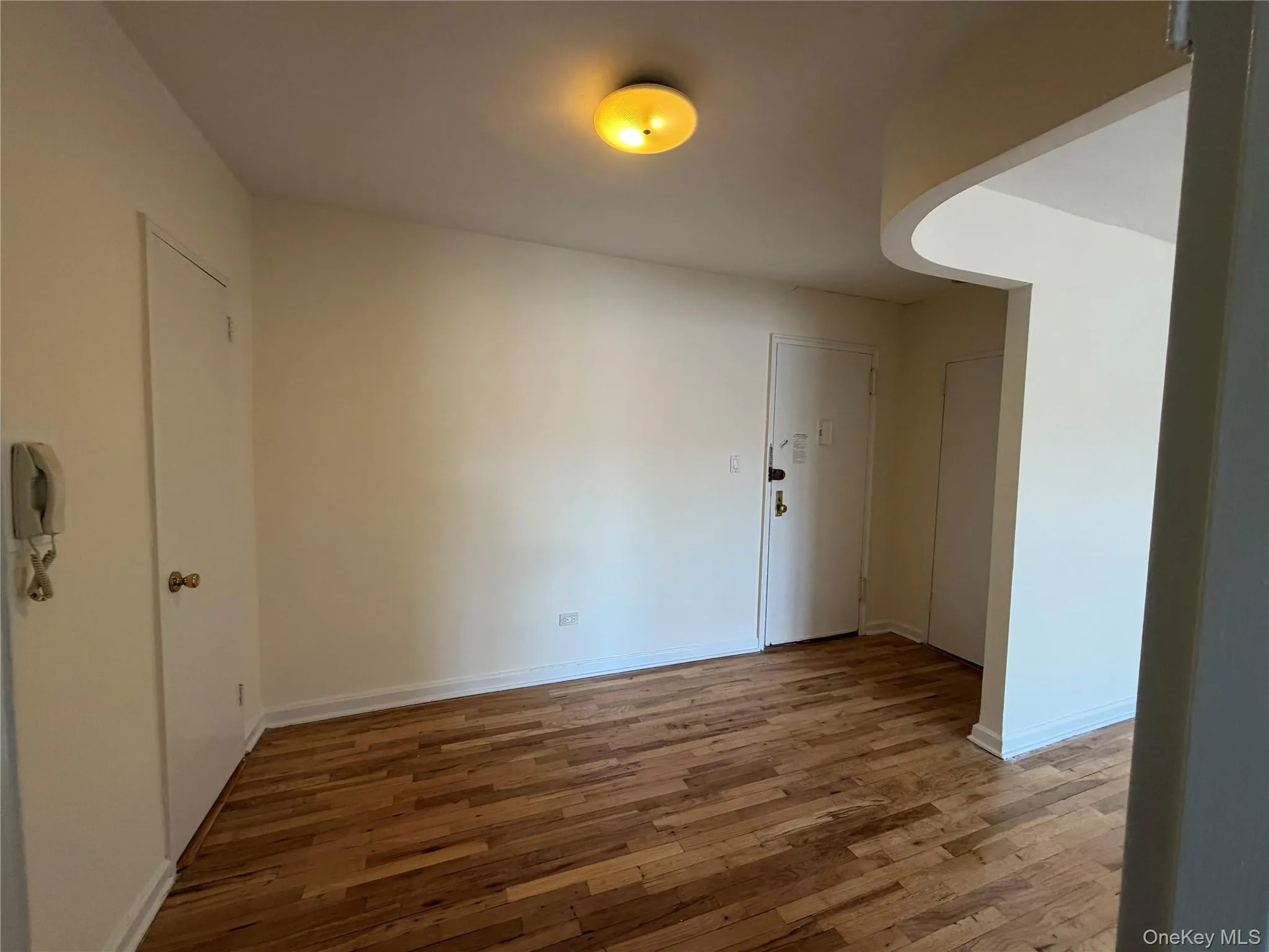 79-10 34th Avenue, New York, NY, 2 Rooms Rooms,1 BathroomBathrooms,Residential,For Rent,34th,0,1051219 79-10 34th Avenue, New York, NY, 2 Rooms Rooms,1 BathroomBathrooms,Residential,For Rent,34th,0,1051219