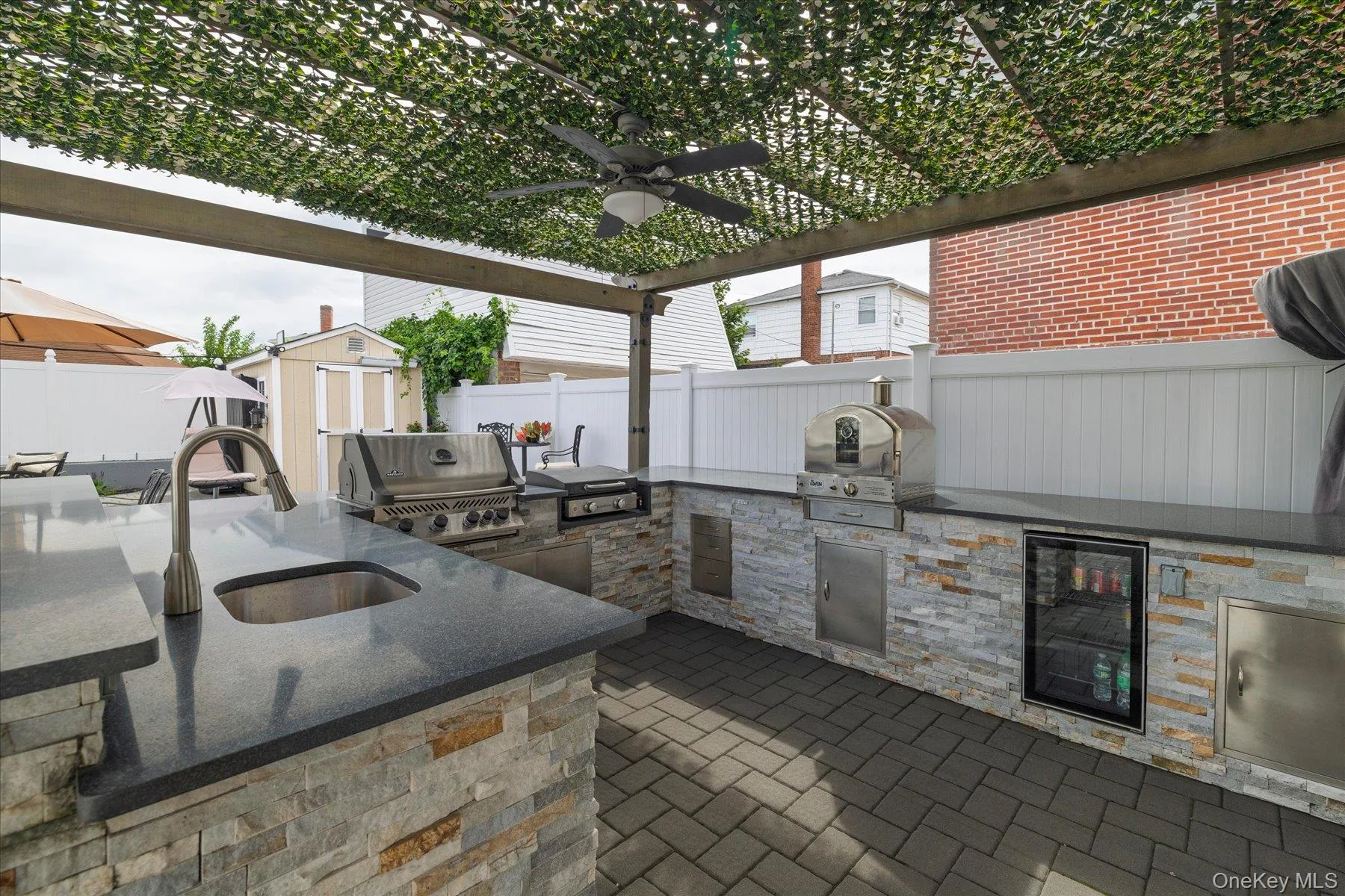 156-21 96th Street, New York, NY, 2 Bedrooms Bedrooms, 7 Rooms Rooms,2 BathroomsBathrooms,Residential,For Rent,96th,0,1051221 156-21 96th Street, New York, NY, 2 Bedrooms Bedrooms, 7 Rooms Rooms,2 BathroomsBathrooms,Residential,For Rent,96th,0,1051221