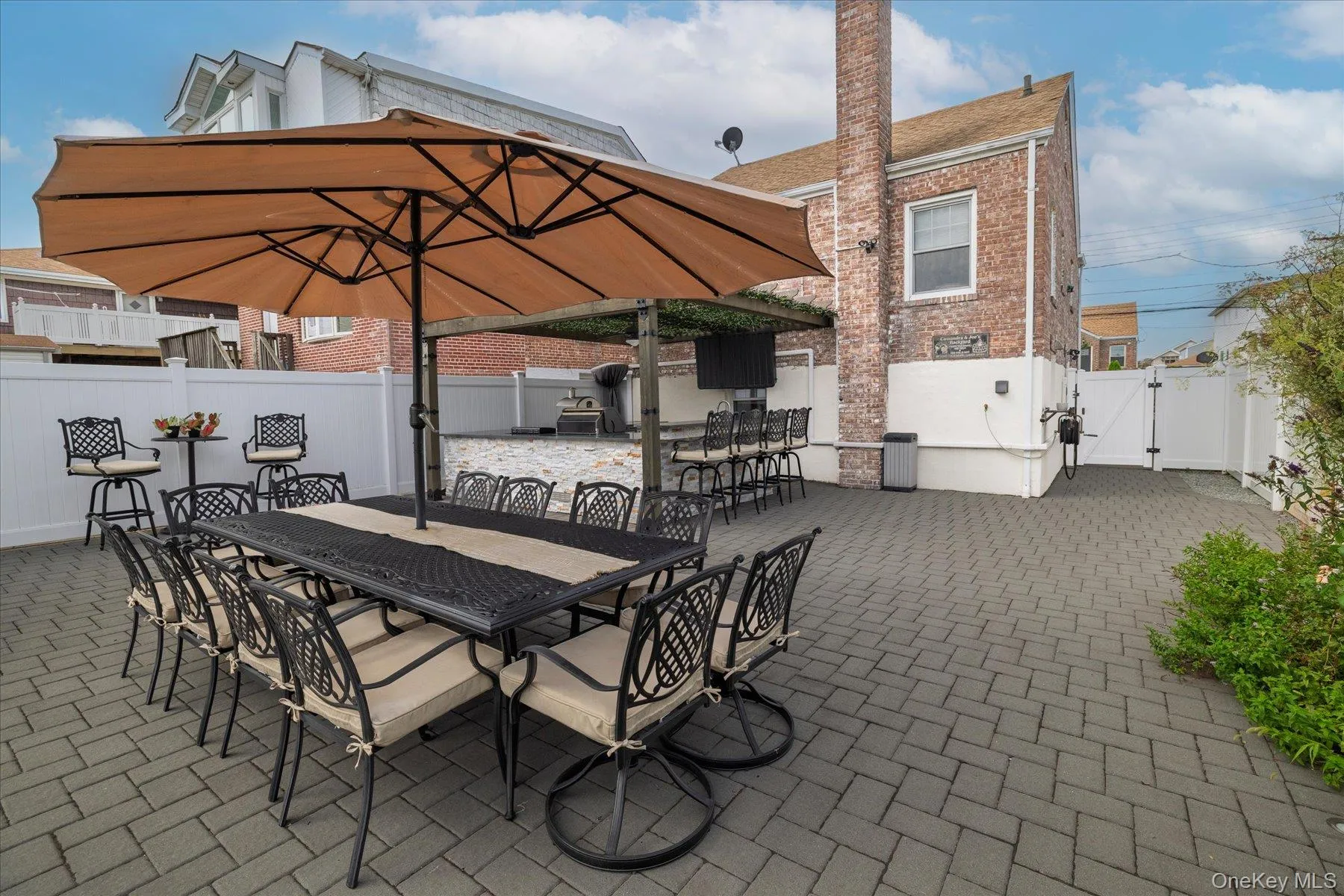 156-21 96th Street, New York, NY, 2 Bedrooms Bedrooms, 7 Rooms Rooms,2 BathroomsBathrooms,Residential,For Rent,96th,0,1051221 156-21 96th Street, New York, NY, 2 Bedrooms Bedrooms, 7 Rooms Rooms,2 BathroomsBathrooms,Residential,For Rent,96th,0,1051221