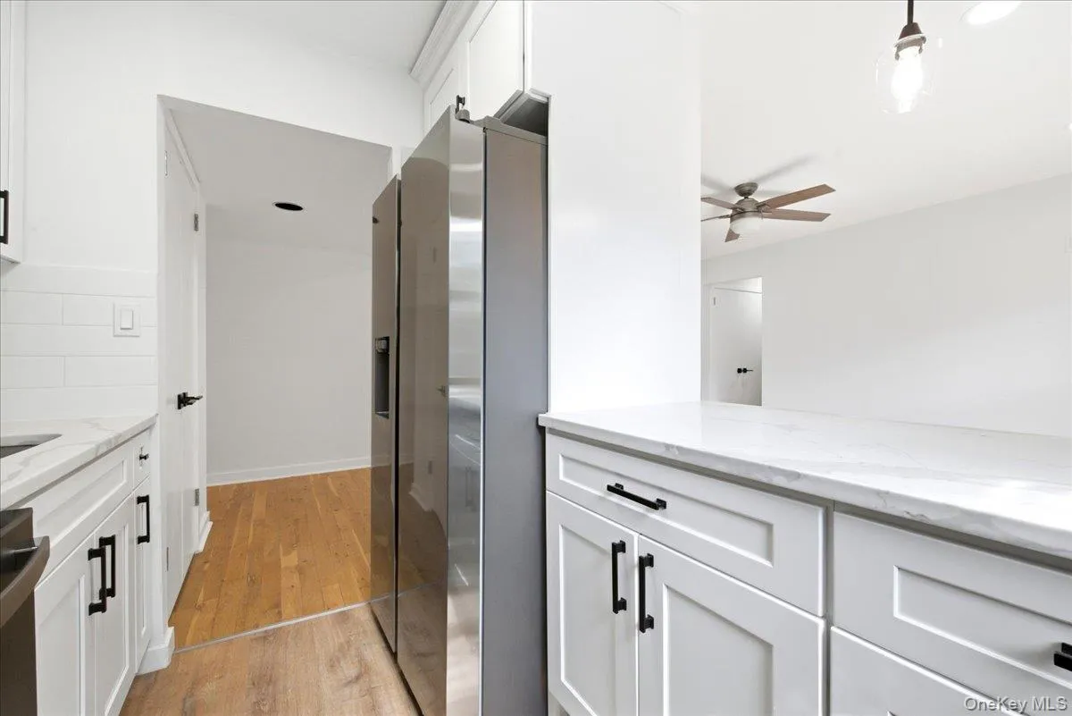 13 Terrace Circle, North Hempstead, NY, 1 Bedroom Bedrooms, 4 Rooms Rooms,1 BathroomBathrooms,Residential,For Rent,Terrace Circle,0,1051226 13 Terrace Circle, North Hempstead, NY, 1 Bedroom Bedrooms, 4 Rooms Rooms,1 BathroomBathrooms,Residential,For Rent,Terrace Circle,0,1051226