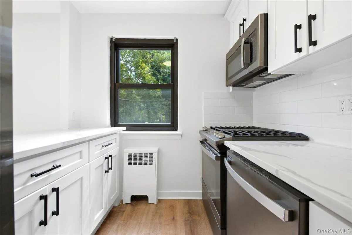 13 Terrace Circle, North Hempstead, NY, 1 Bedroom Bedrooms, 4 Rooms Rooms,1 BathroomBathrooms,Residential,For Rent,Terrace Circle,0,1051226 13 Terrace Circle, North Hempstead, NY, 1 Bedroom Bedrooms, 4 Rooms Rooms,1 BathroomBathrooms,Residential,For Rent,Terrace Circle,0,1051226
