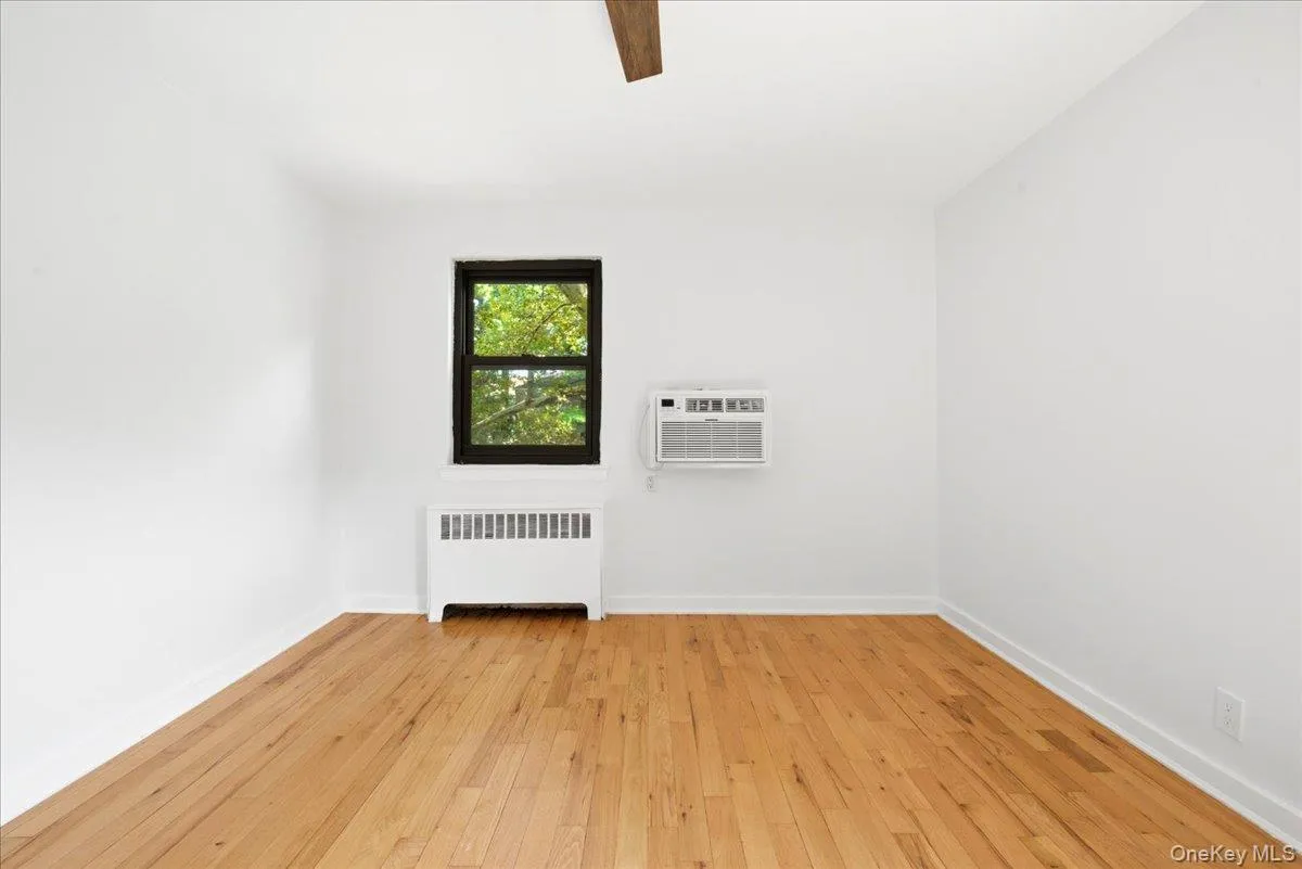 13 Terrace Circle, North Hempstead, NY, 1 Bedroom Bedrooms, 4 Rooms Rooms,1 BathroomBathrooms,Residential,For Rent,Terrace Circle,0,1051226 13 Terrace Circle, North Hempstead, NY, 1 Bedroom Bedrooms, 4 Rooms Rooms,1 BathroomBathrooms,Residential,For Rent,Terrace Circle,0,1051226