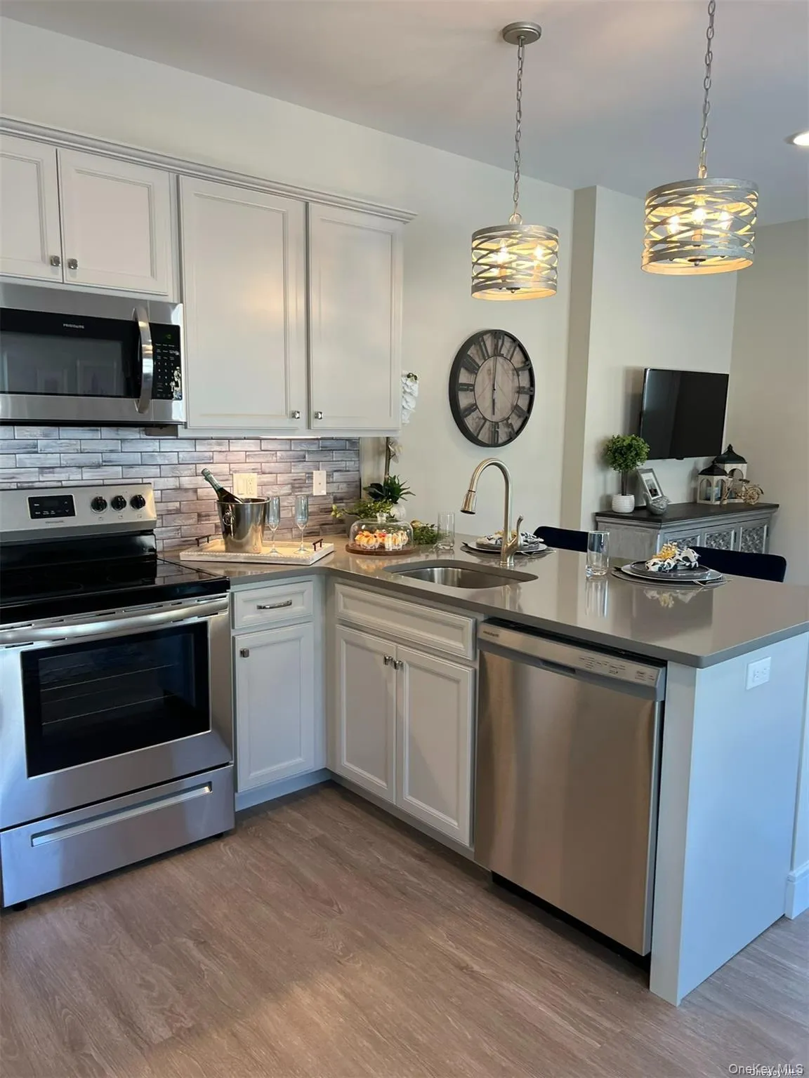 1080 New York Avenue, Huntington, NY, 1 Bedroom Bedrooms, 3 Room Rooms,1 BathroomBathrooms,Residential Lease,For Rent,New York,0,1051227 1080 New York Avenue, Huntington, NY, 1 Bedroom Bedrooms, 3 Room Rooms,1 BathroomBathrooms,Residential Lease,For Rent,New York,0,1051227