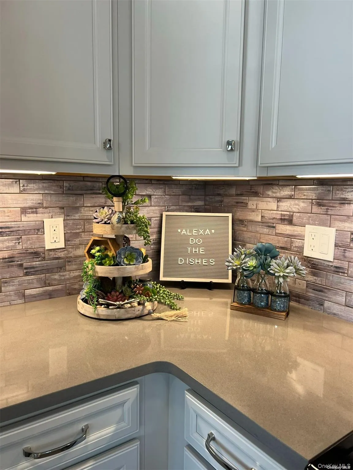 1080 New York Avenue, Huntington, NY, 1 Bedroom Bedrooms, 3 Room Rooms,1 BathroomBathrooms,Residential Lease,For Rent,New York,0,1051227 1080 New York Avenue, Huntington, NY, 1 Bedroom Bedrooms, 3 Room Rooms,1 BathroomBathrooms,Residential Lease,For Rent,New York,0,1051227