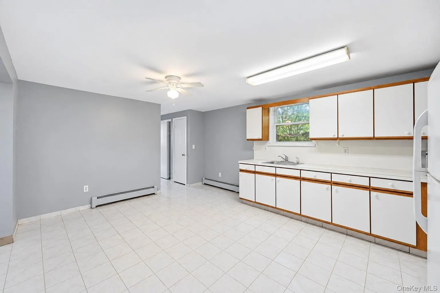 278 Lake Drive, Babylon, NY, 3 Bedrooms Bedrooms, 8 Rooms Rooms,2 BathroomsBathrooms,Residential,For Rent,Lake,0,1051229 278 Lake Drive, Babylon, NY, 3 Bedrooms Bedrooms, 8 Rooms Rooms,2 BathroomsBathrooms,Residential,For Rent,Lake,0,1051229