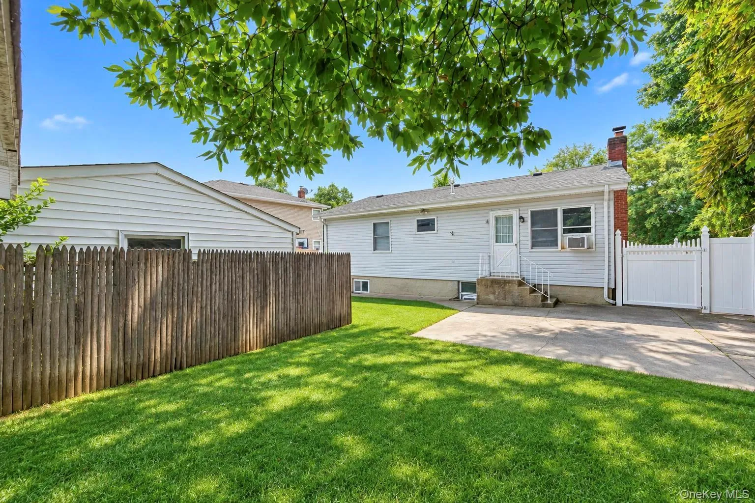 278 Lake Drive, Babylon, NY, 3 Bedrooms Bedrooms, 8 Rooms Rooms,2 BathroomsBathrooms,Residential,For Rent,Lake,0,1051229 278 Lake Drive, Babylon, NY, 3 Bedrooms Bedrooms, 8 Rooms Rooms,2 BathroomsBathrooms,Residential,For Rent,Lake,0,1051229