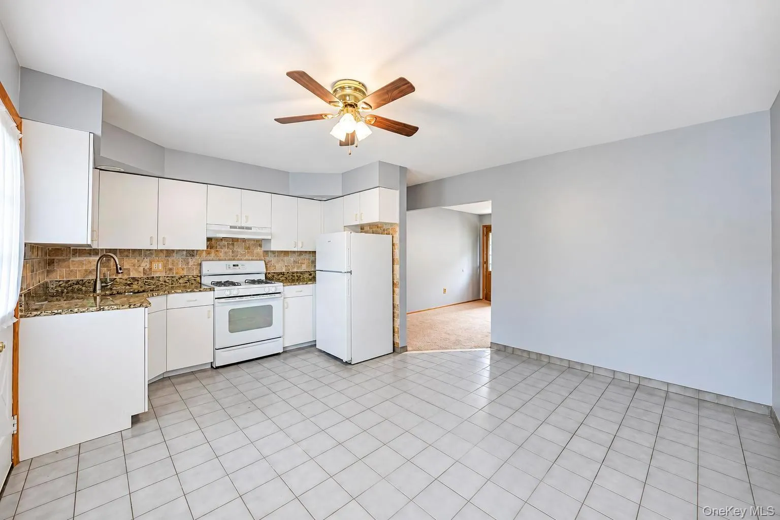 278 Lake Drive, Babylon, NY, 3 Bedrooms Bedrooms, 8 Rooms Rooms,2 BathroomsBathrooms,Residential,For Rent,Lake,0,1051229 278 Lake Drive, Babylon, NY, 3 Bedrooms Bedrooms, 8 Rooms Rooms,2 BathroomsBathrooms,Residential,For Rent,Lake,0,1051229