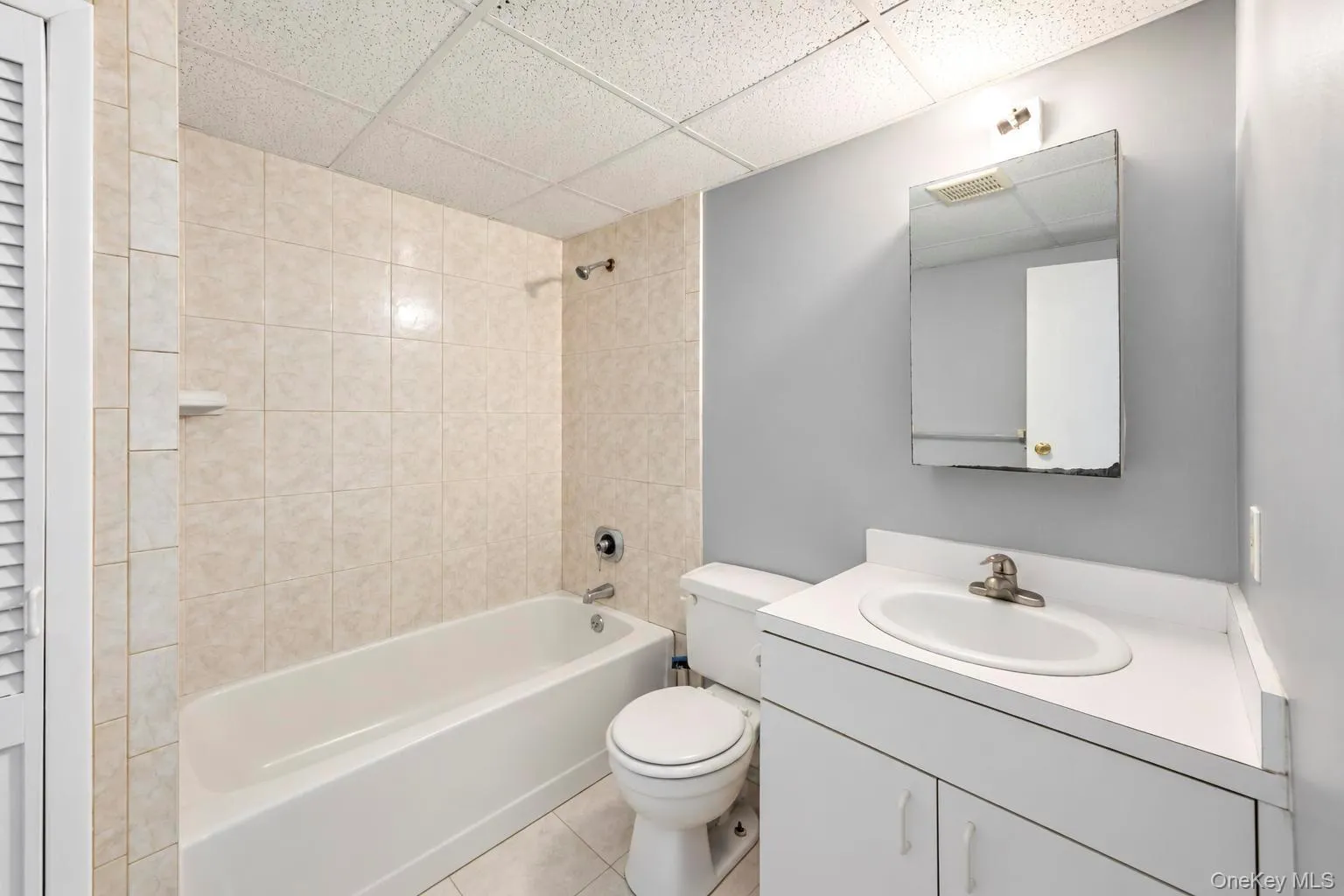 278 Lake Drive, Babylon, NY, 3 Bedrooms Bedrooms, 8 Rooms Rooms,2 BathroomsBathrooms,Residential,For Rent,Lake,0,1051229 278 Lake Drive, Babylon, NY, 3 Bedrooms Bedrooms, 8 Rooms Rooms,2 BathroomsBathrooms,Residential,For Rent,Lake,0,1051229