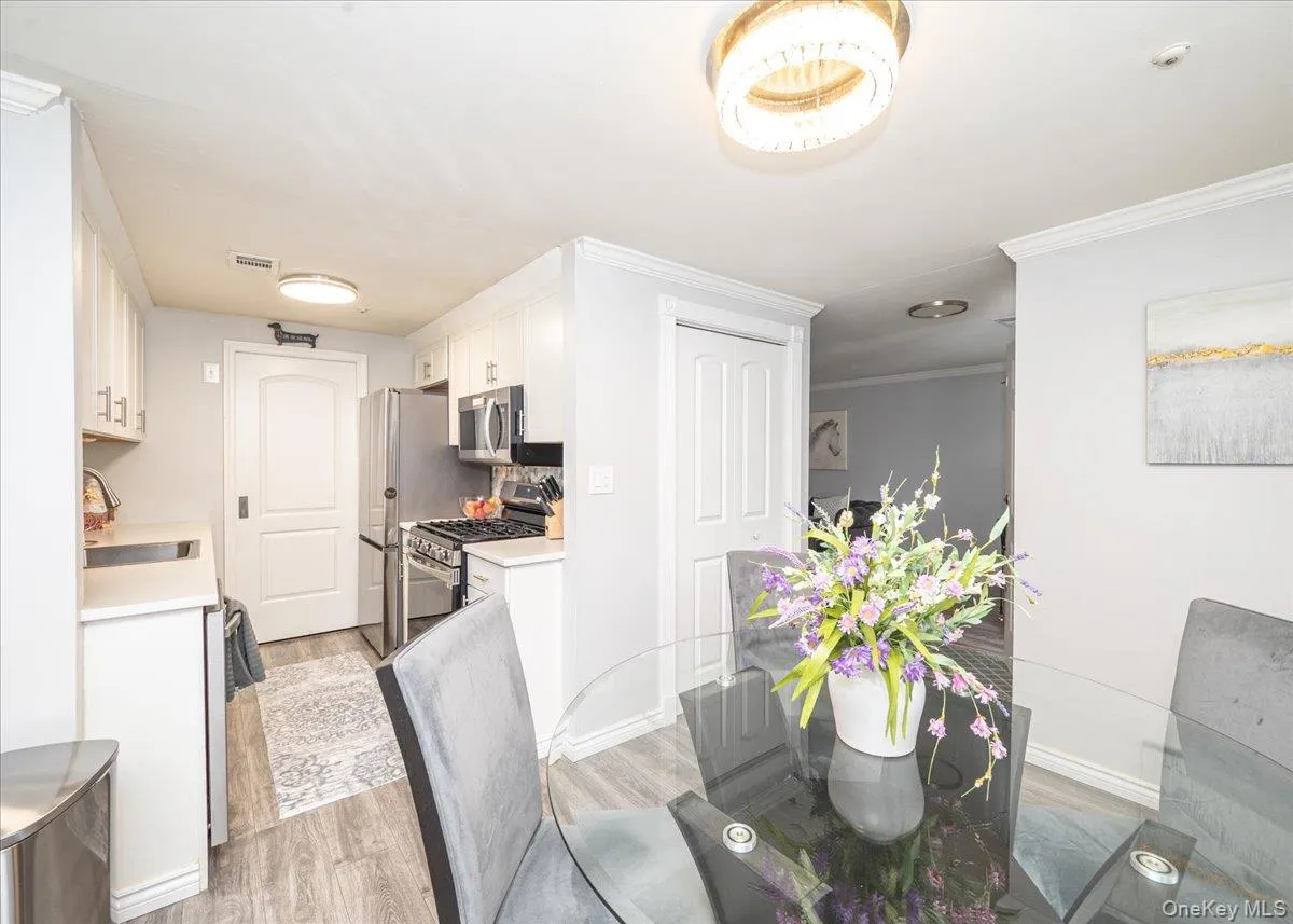 72 Birchwood Road, Brookhaven, NY, 2 Bedrooms Bedrooms, 5 Rooms Rooms,1 BathroomBathrooms,Residential,For Rent,Birchwood,0,1051230 72 Birchwood Road, Brookhaven, NY, 2 Bedrooms Bedrooms, 5 Rooms Rooms,1 BathroomBathrooms,Residential,For Rent,Birchwood,0,1051230