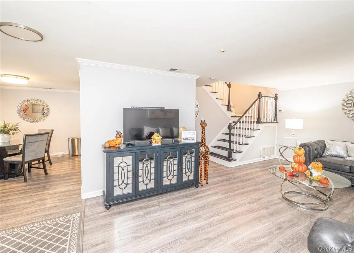 72 Birchwood Road, Brookhaven, NY, 2 Bedrooms Bedrooms, 5 Rooms Rooms,1 BathroomBathrooms,Residential,For Rent,Birchwood,0,1051230 72 Birchwood Road, Brookhaven, NY, 2 Bedrooms Bedrooms, 5 Rooms Rooms,1 BathroomBathrooms,Residential,For Rent,Birchwood,0,1051230