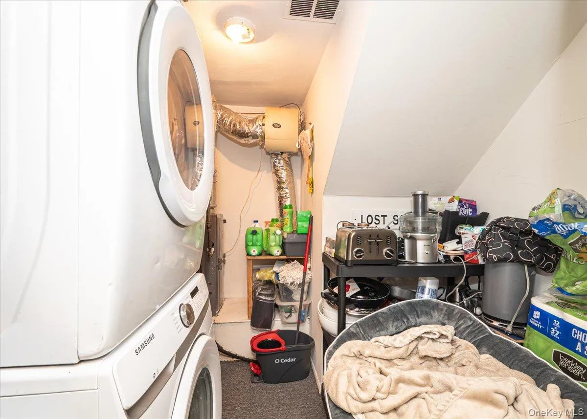 72 Birchwood Road, Brookhaven, NY, 2 Bedrooms Bedrooms, 5 Rooms Rooms,1 BathroomBathrooms,Residential,For Rent,Birchwood,0,1051230 72 Birchwood Road, Brookhaven, NY, 2 Bedrooms Bedrooms, 5 Rooms Rooms,1 BathroomBathrooms,Residential,For Rent,Birchwood,0,1051230