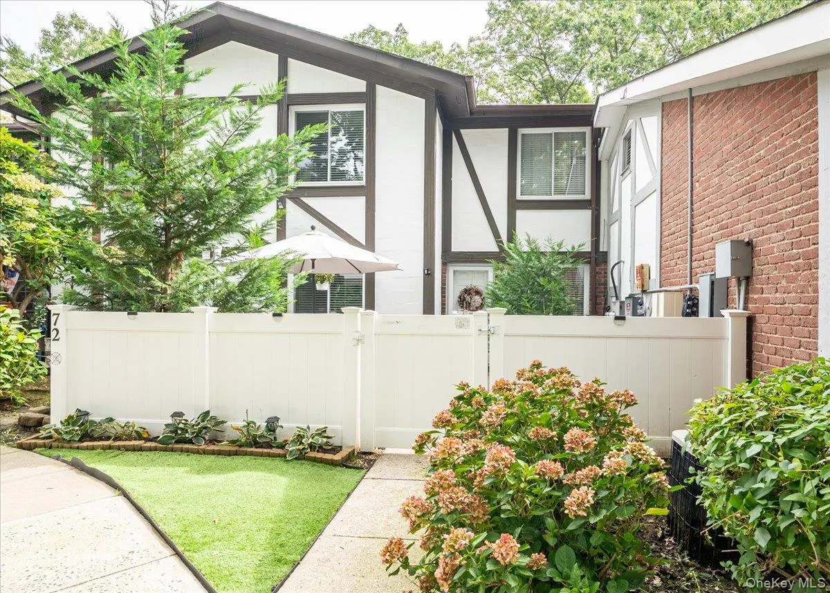 72 Birchwood Road, Brookhaven, NY, 2 Bedrooms Bedrooms, 5 Rooms Rooms,1 BathroomBathrooms,Residential,For Rent,Birchwood,0,1051230 72 Birchwood Road, Brookhaven, NY, 2 Bedrooms Bedrooms, 5 Rooms Rooms,1 BathroomBathrooms,Residential,For Rent,Birchwood,0,1051230