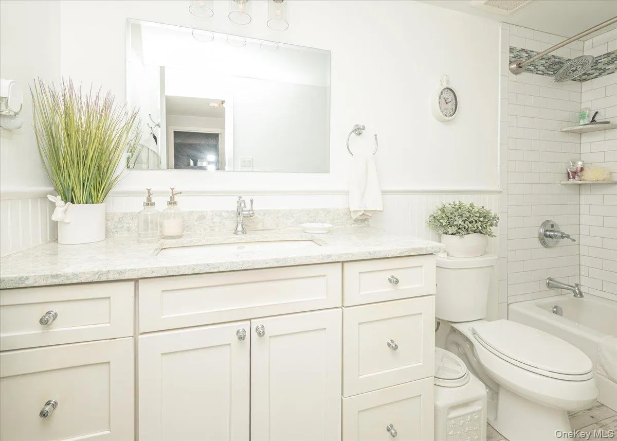 72 Birchwood Road, Brookhaven, NY, 2 Bedrooms Bedrooms, 5 Rooms Rooms,1 BathroomBathrooms,Residential,For Rent,Birchwood,0,1051230 72 Birchwood Road, Brookhaven, NY, 2 Bedrooms Bedrooms, 5 Rooms Rooms,1 BathroomBathrooms,Residential,For Rent,Birchwood,0,1051230