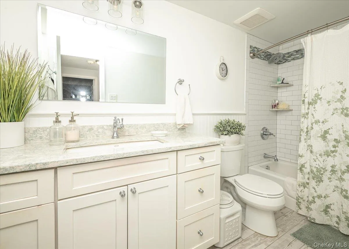 72 Birchwood Road, Brookhaven, NY, 2 Bedrooms Bedrooms, 5 Rooms Rooms,1 BathroomBathrooms,Residential,For Rent,Birchwood,0,1051230 72 Birchwood Road, Brookhaven, NY, 2 Bedrooms Bedrooms, 5 Rooms Rooms,1 BathroomBathrooms,Residential,For Rent,Birchwood,0,1051230