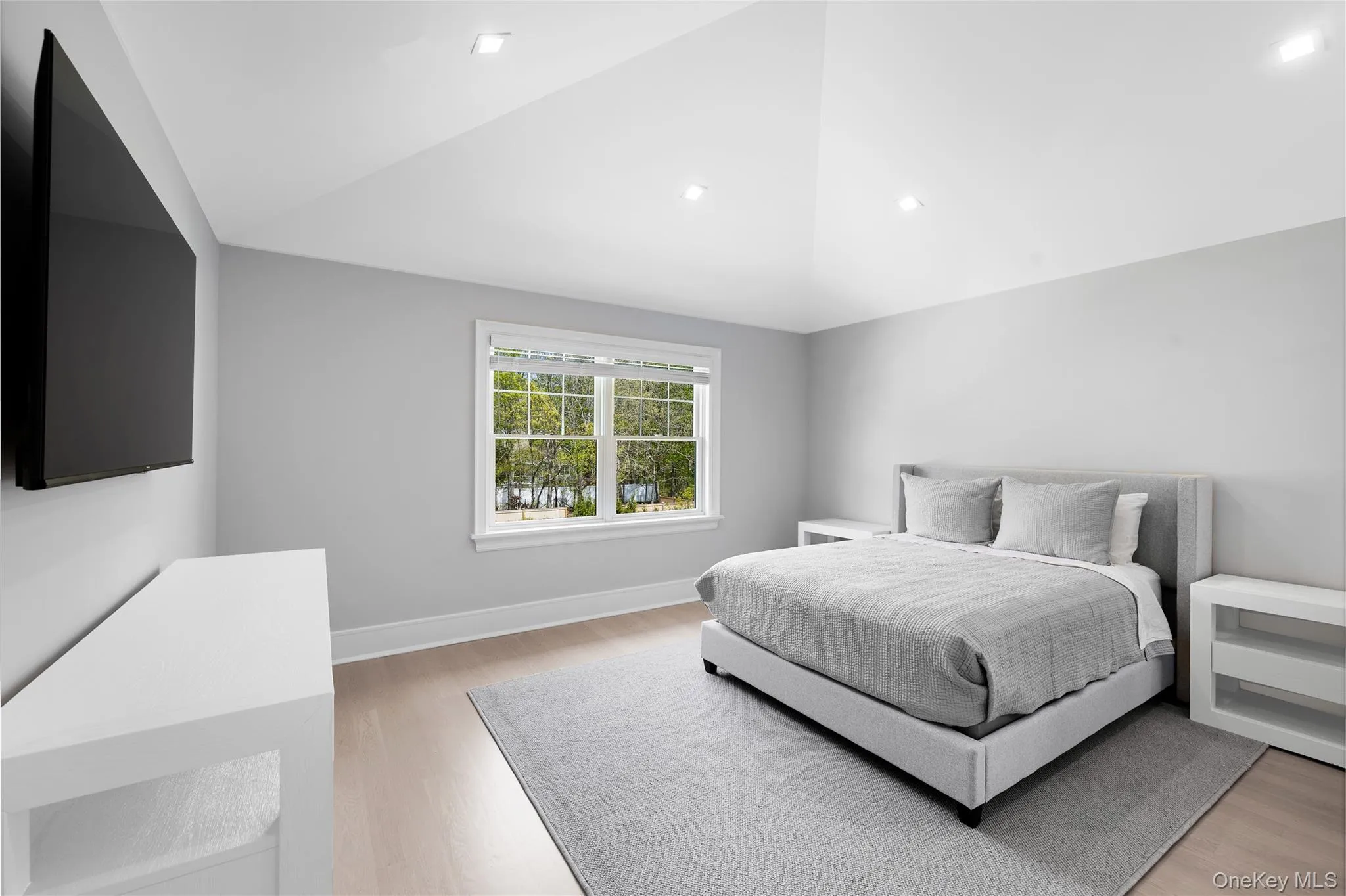 15 Carwin Lane, Southampton, NY, 7 Bedrooms Bedrooms, 14 Rooms Rooms,8 BathroomsBathrooms,Residential Lease,For Rent,Carwin,0,1051231 15 Carwin Lane, Southampton, NY, 7 Bedrooms Bedrooms, 14 Rooms Rooms,8 BathroomsBathrooms,Residential Lease,For Rent,Carwin,0,1051231