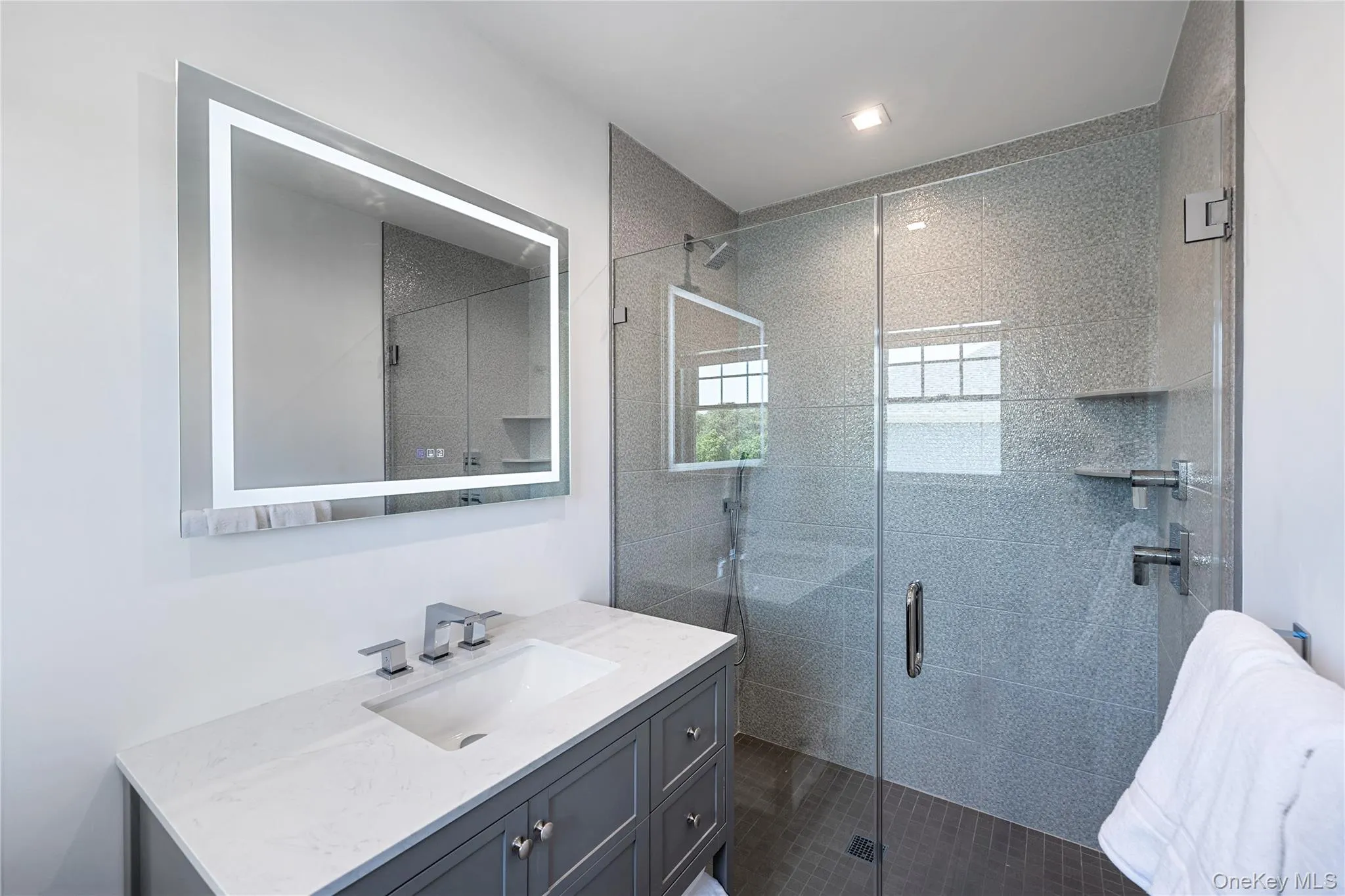 15 Carwin Lane, Southampton, NY, 7 Bedrooms Bedrooms, 14 Rooms Rooms,8 BathroomsBathrooms,Residential Lease,For Rent,Carwin,0,1051231 15 Carwin Lane, Southampton, NY, 7 Bedrooms Bedrooms, 14 Rooms Rooms,8 BathroomsBathrooms,Residential Lease,For Rent,Carwin,0,1051231