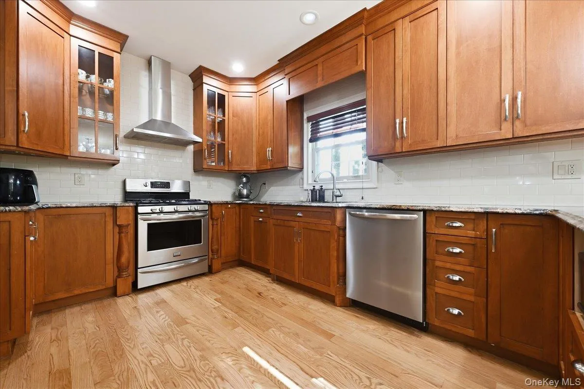 136 Oak Street, Babylon, NY, 4 Bedrooms Bedrooms, 8 Rooms Rooms,2 BathroomsBathrooms,Residential,For Rent,Oak,0,1051235 136 Oak Street, Babylon, NY, 4 Bedrooms Bedrooms, 8 Rooms Rooms,2 BathroomsBathrooms,Residential,For Rent,Oak,0,1051235