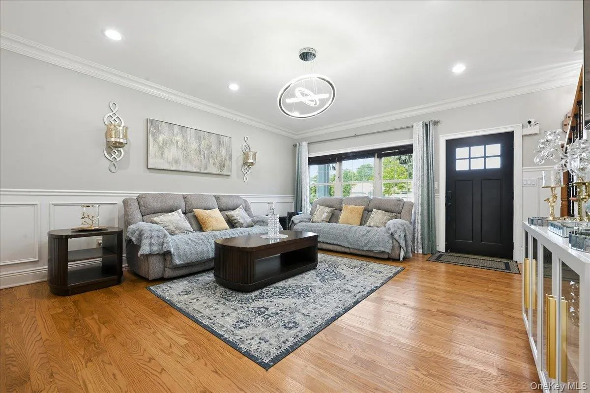 136 Oak Street, Babylon, NY, 4 Bedrooms Bedrooms, 8 Rooms Rooms,2 BathroomsBathrooms,Residential,For Rent,Oak,0,1051235 136 Oak Street, Babylon, NY, 4 Bedrooms Bedrooms, 8 Rooms Rooms,2 BathroomsBathrooms,Residential,For Rent,Oak,0,1051235