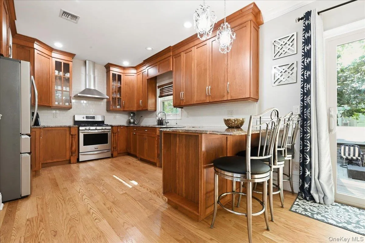 136 Oak Street, Babylon, NY, 4 Bedrooms Bedrooms, 8 Rooms Rooms,2 BathroomsBathrooms,Residential,For Rent,Oak,0,1051235 136 Oak Street, Babylon, NY, 4 Bedrooms Bedrooms, 8 Rooms Rooms,2 BathroomsBathrooms,Residential,For Rent,Oak,0,1051235