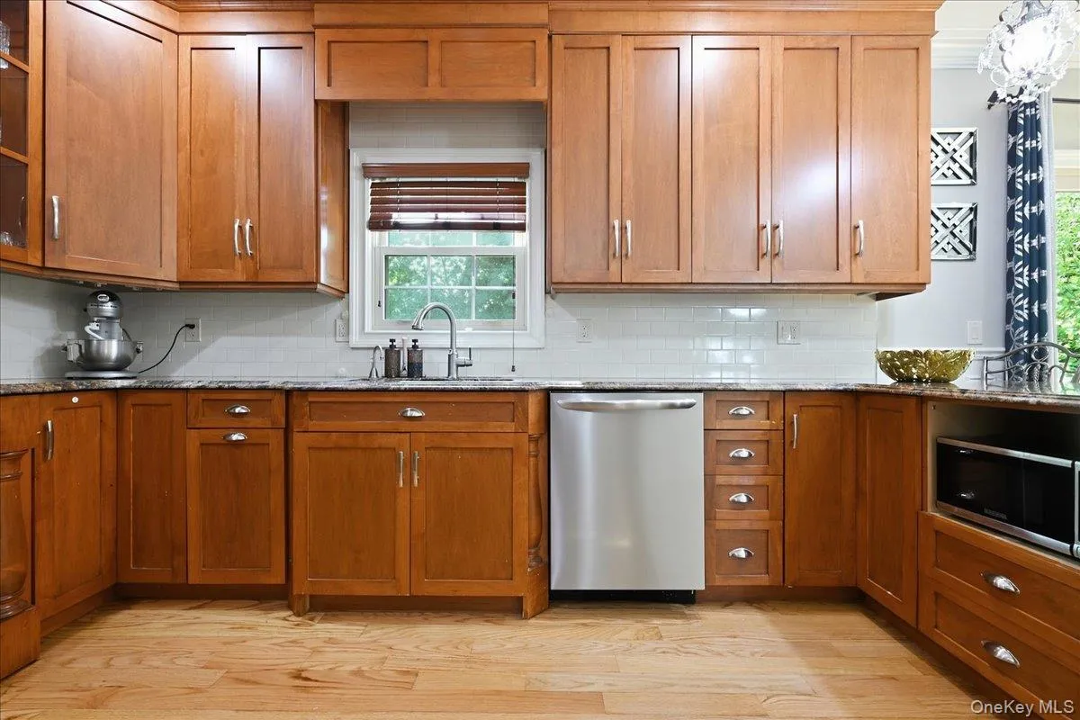 136 Oak Street, Babylon, NY, 4 Bedrooms Bedrooms, 8 Rooms Rooms,2 BathroomsBathrooms,Residential,For Rent,Oak,0,1051235 136 Oak Street, Babylon, NY, 4 Bedrooms Bedrooms, 8 Rooms Rooms,2 BathroomsBathrooms,Residential,For Rent,Oak,0,1051235