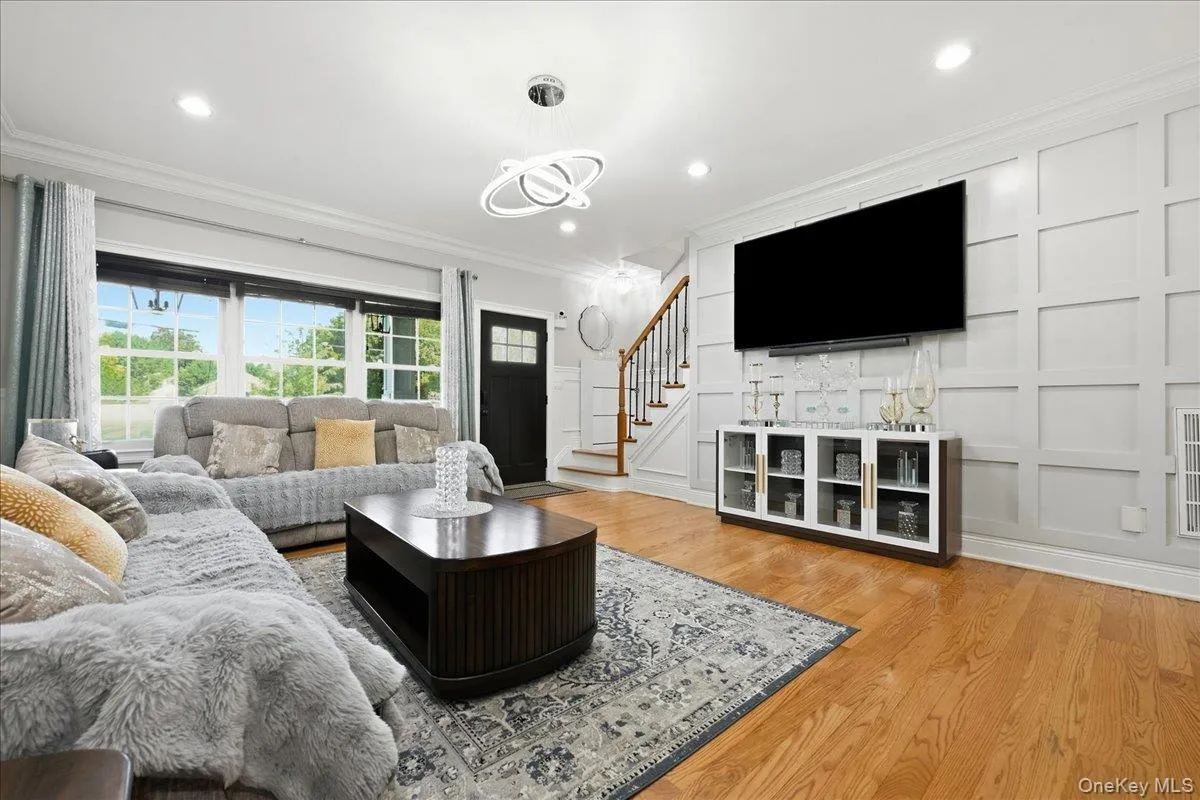 136 Oak Street, Babylon, NY, 4 Bedrooms Bedrooms, 8 Rooms Rooms,2 BathroomsBathrooms,Residential,For Rent,Oak,0,1051235 136 Oak Street, Babylon, NY, 4 Bedrooms Bedrooms, 8 Rooms Rooms,2 BathroomsBathrooms,Residential,For Rent,Oak,0,1051235