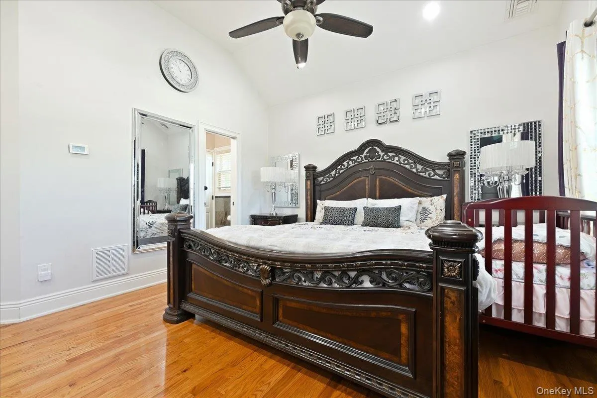 136 Oak Street, Babylon, NY, 4 Bedrooms Bedrooms, 8 Rooms Rooms,2 BathroomsBathrooms,Residential,For Rent,Oak,0,1051235 136 Oak Street, Babylon, NY, 4 Bedrooms Bedrooms, 8 Rooms Rooms,2 BathroomsBathrooms,Residential,For Rent,Oak,0,1051235