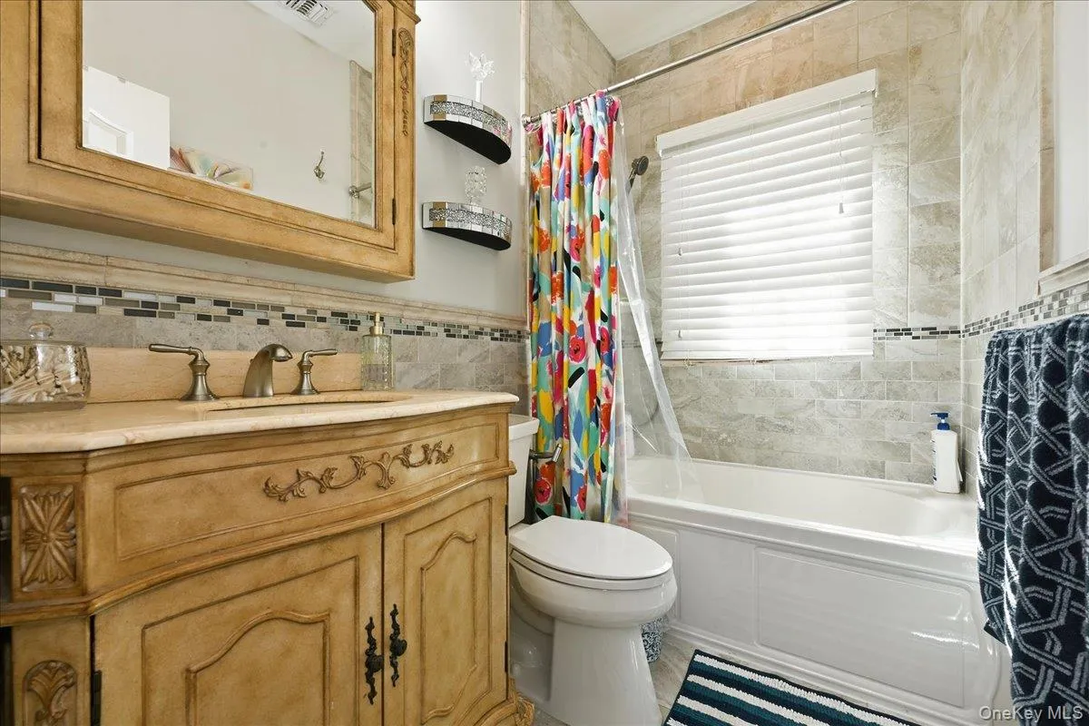 136 Oak Street, Babylon, NY, 4 Bedrooms Bedrooms, 8 Rooms Rooms,2 BathroomsBathrooms,Residential,For Rent,Oak,0,1051235 136 Oak Street, Babylon, NY, 4 Bedrooms Bedrooms, 8 Rooms Rooms,2 BathroomsBathrooms,Residential,For Rent,Oak,0,1051235