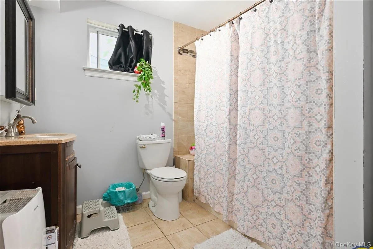 136 Oak Street, Babylon, NY, 4 Bedrooms Bedrooms, 8 Rooms Rooms,2 BathroomsBathrooms,Residential,For Rent,Oak,0,1051235 136 Oak Street, Babylon, NY, 4 Bedrooms Bedrooms, 8 Rooms Rooms,2 BathroomsBathrooms,Residential,For Rent,Oak,0,1051235